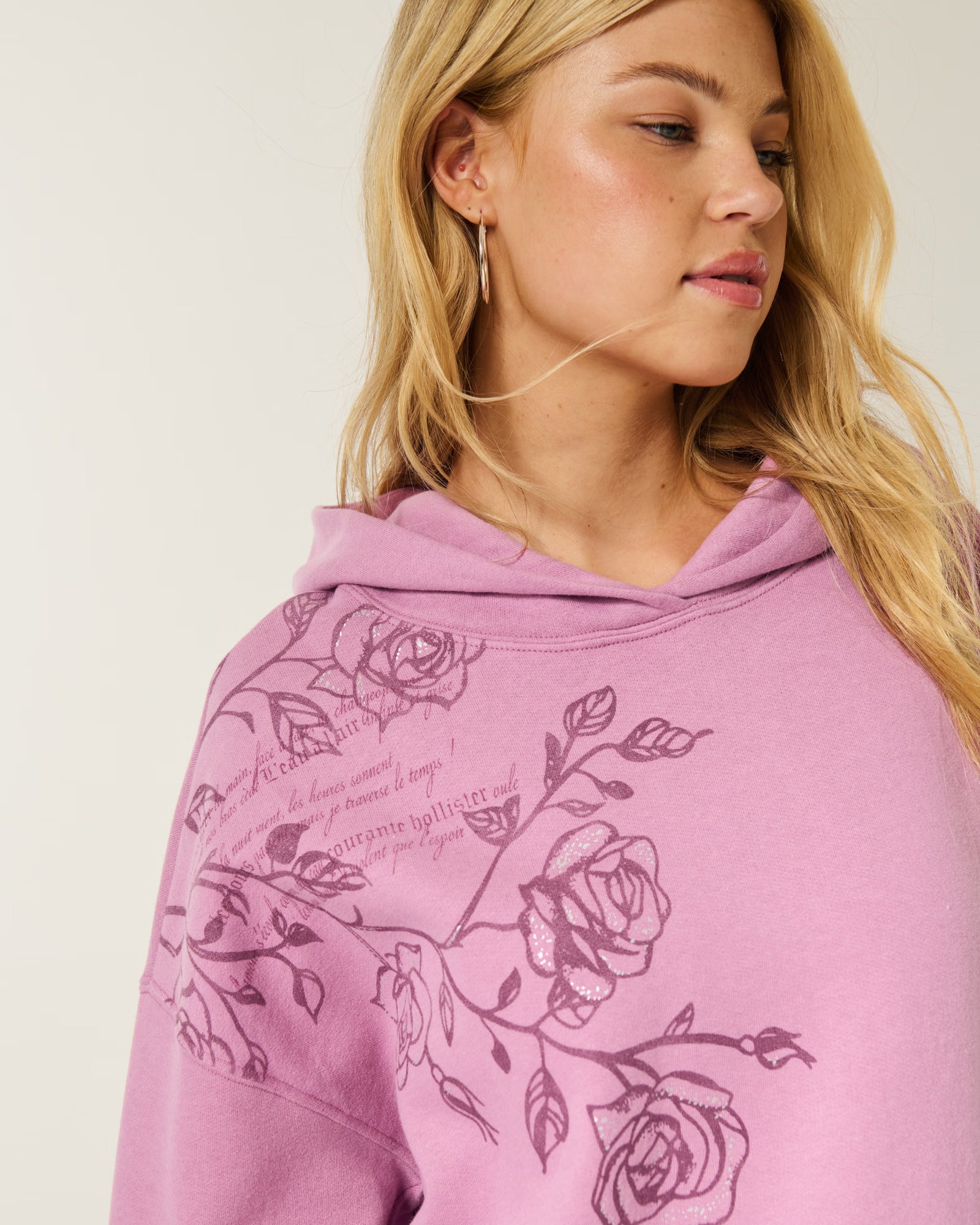 Hollister - Oversized Sparkle Logo Graphic Hoodie