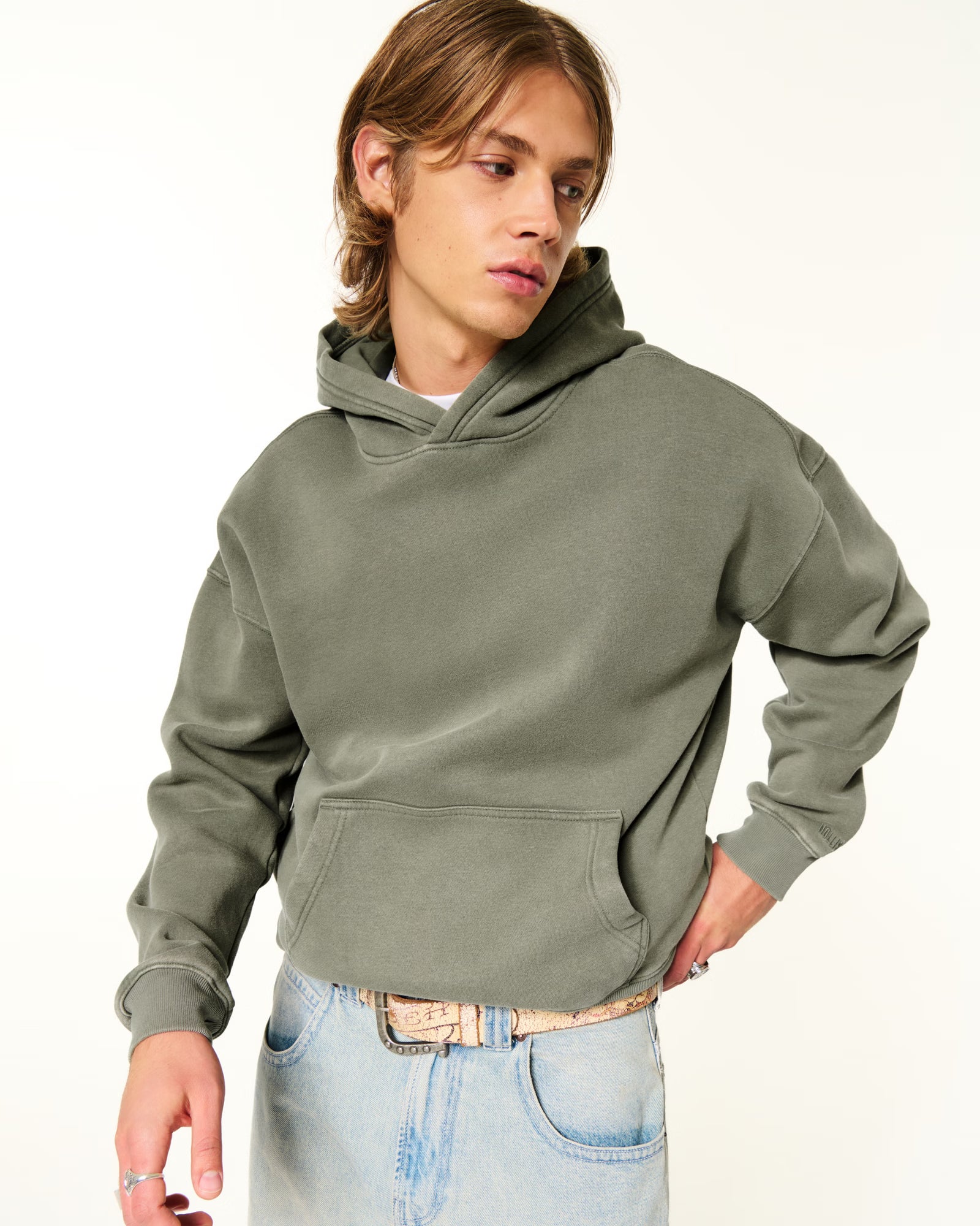 Hollister - Hollister Feel Good Boxy Washed Hoodie IMMEDIATE
