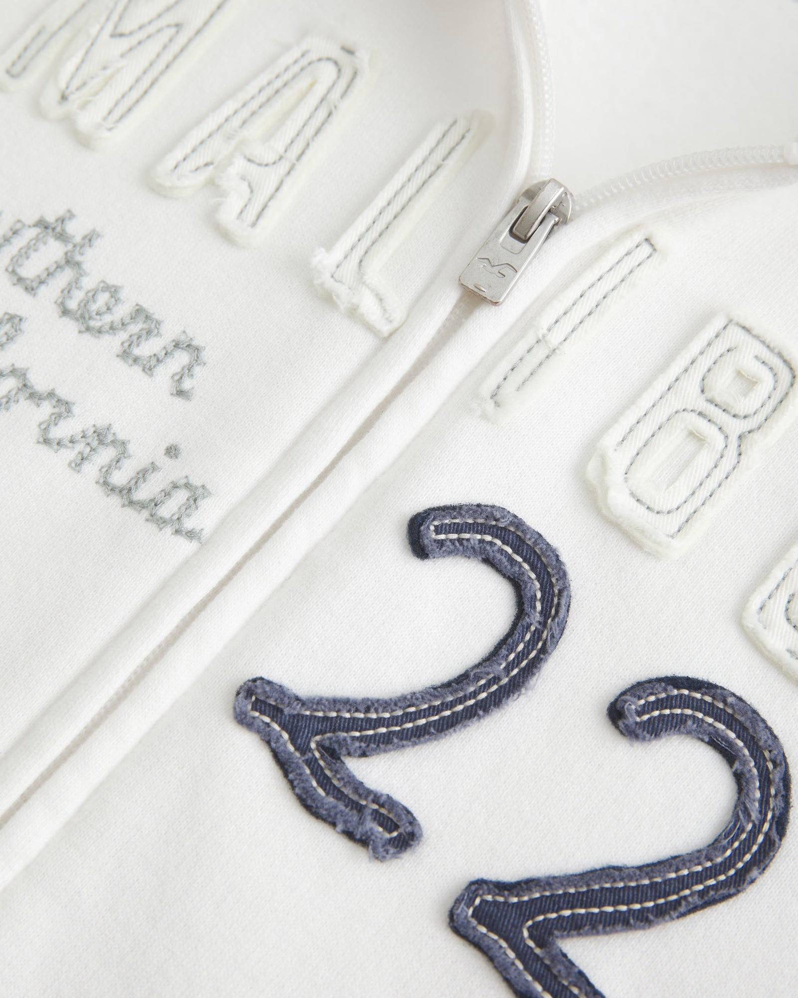 Hollister - Waffle Lined Hood Zip-Up Logo Graphic Hoodie