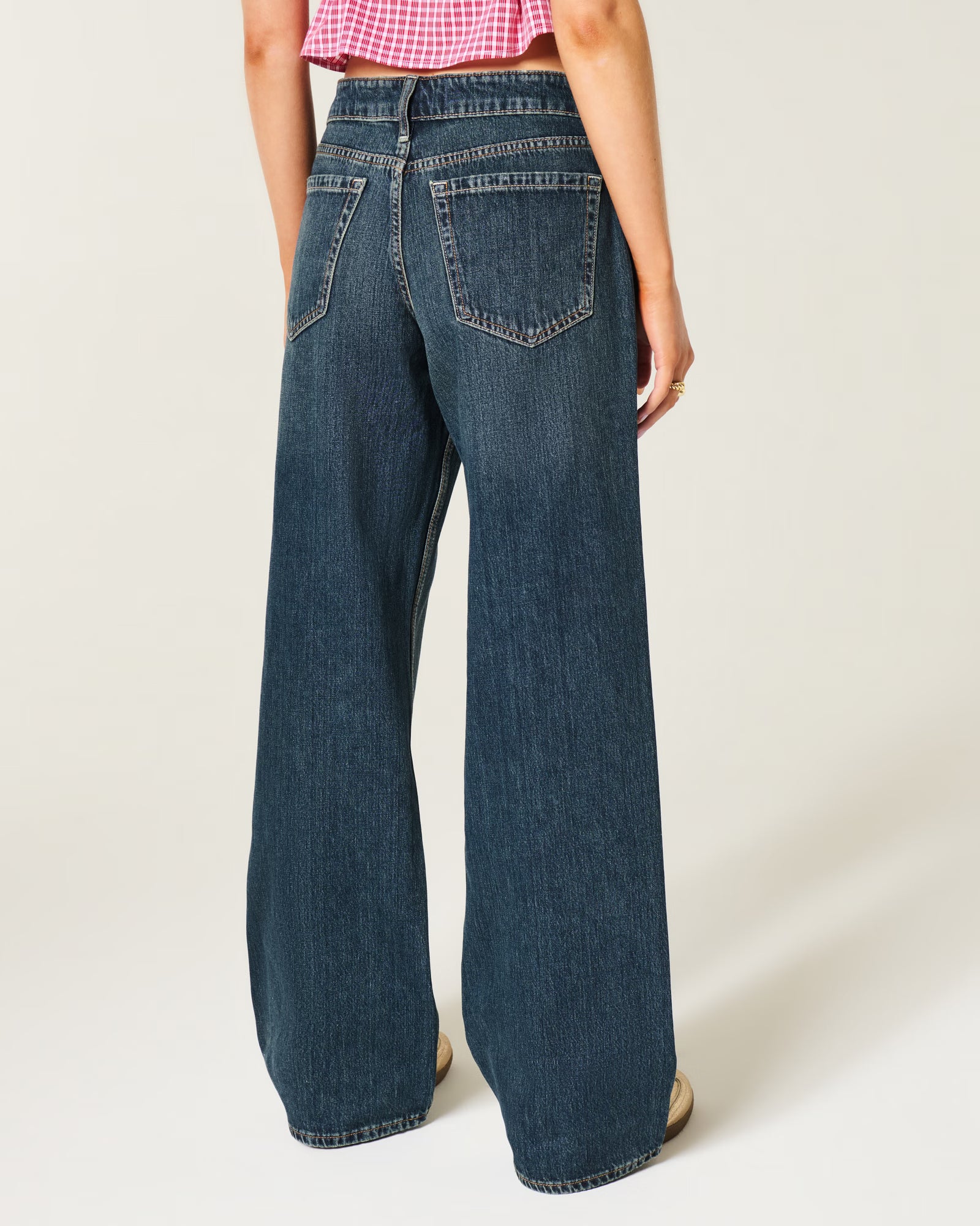 Hollister - Low-Rise Baggy Jeans