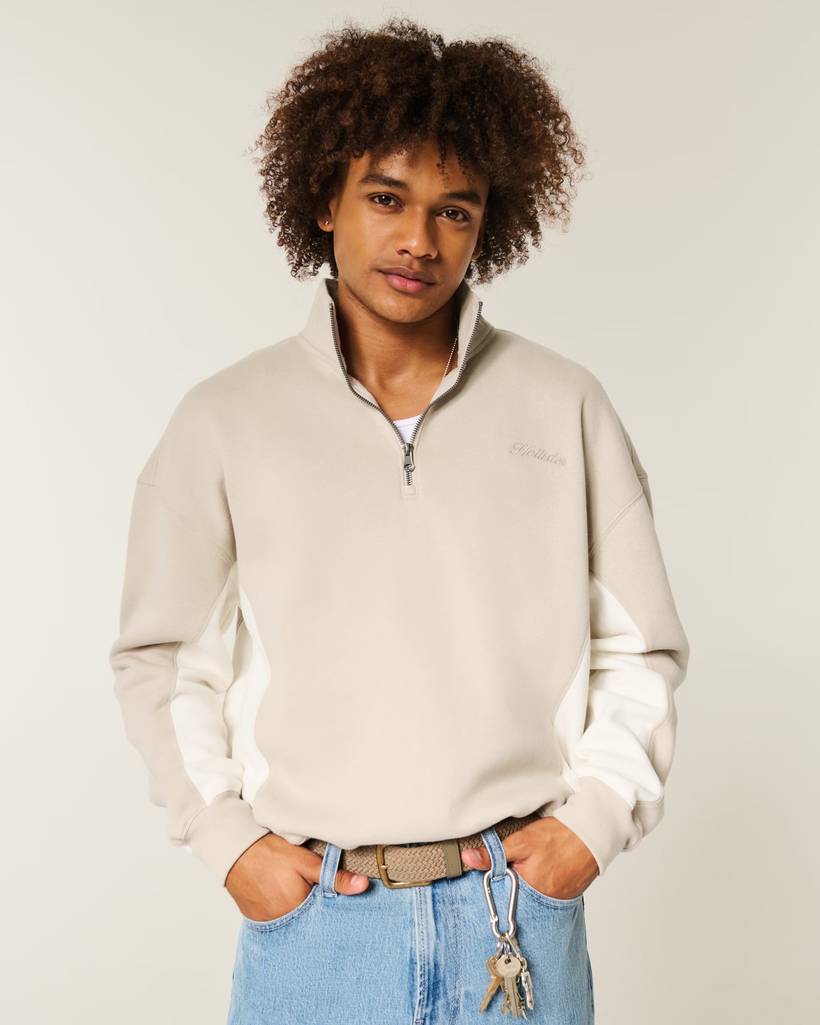 Hollister - Boxy Logo Quarter-Zip Sweatshirt