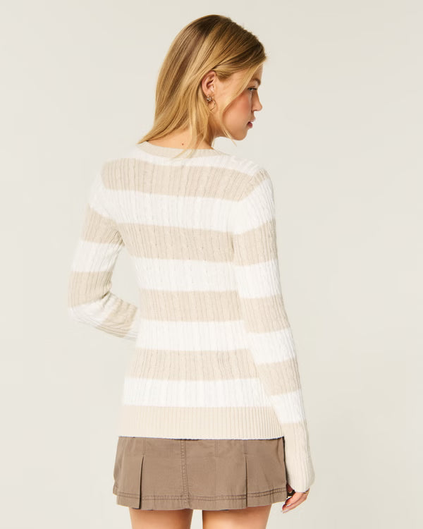 Hollister - Ivy Cable-Knit V-Neck Sweater