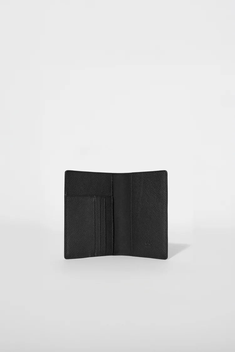 Alo Yoga - Passport Cover