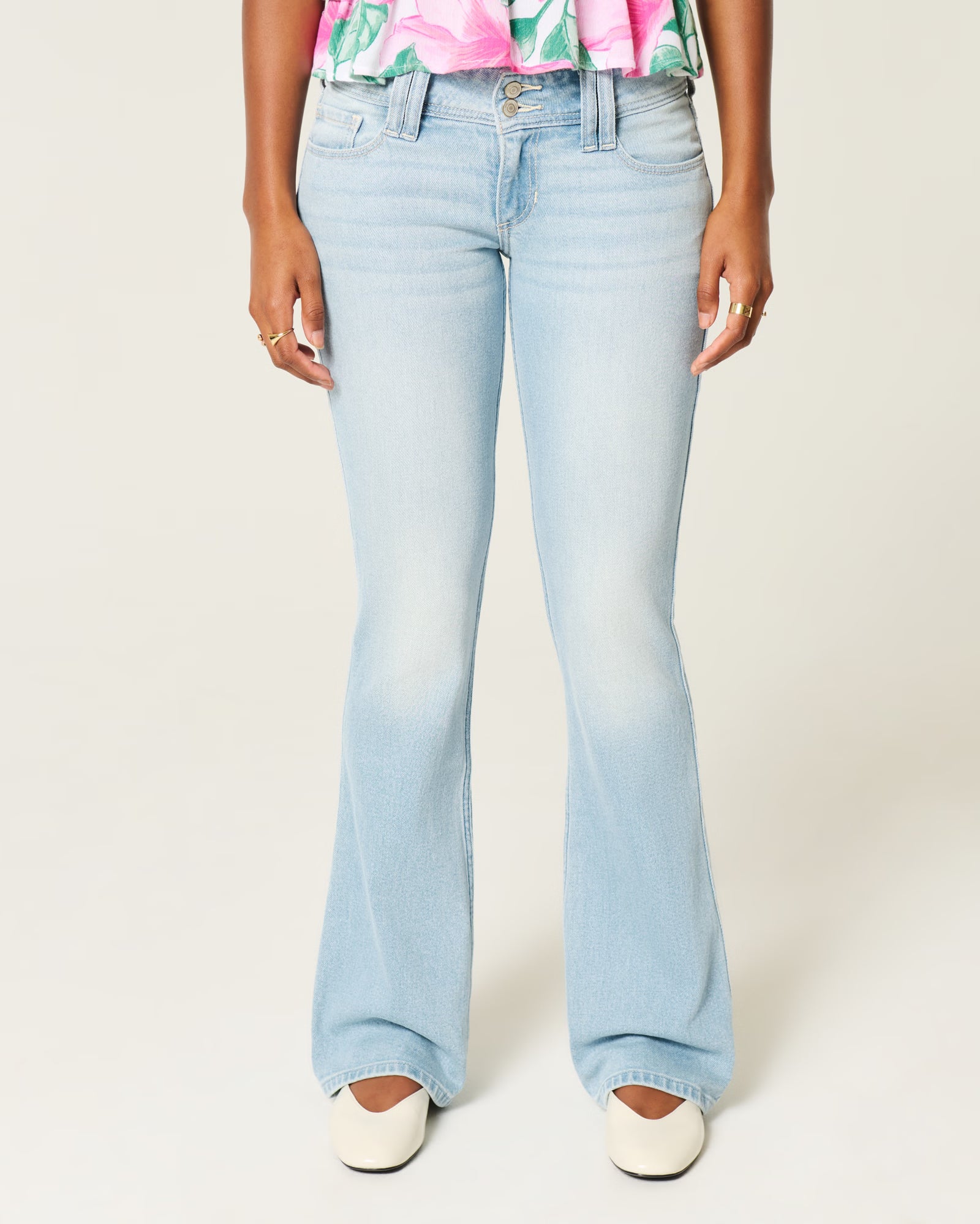 Hollister - Low-Rise Bootcut Jeans