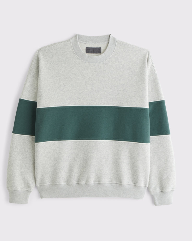 Abercrombie & Fitch - Essential Crew Sweatshirt