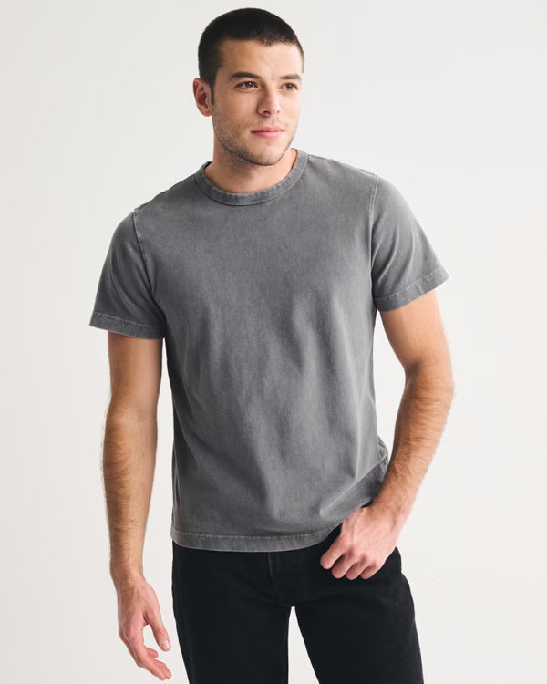 Abercrombie & Fitch - Classic Essential Tee
