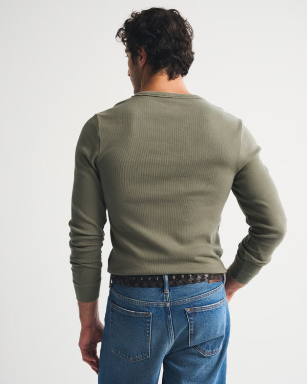 Abercrombie & Fitch - Essential Slim Ribbed Henley