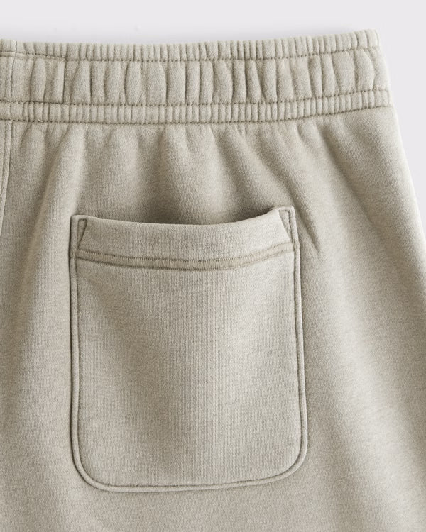 Abercrombie & Fitch - Essential Short