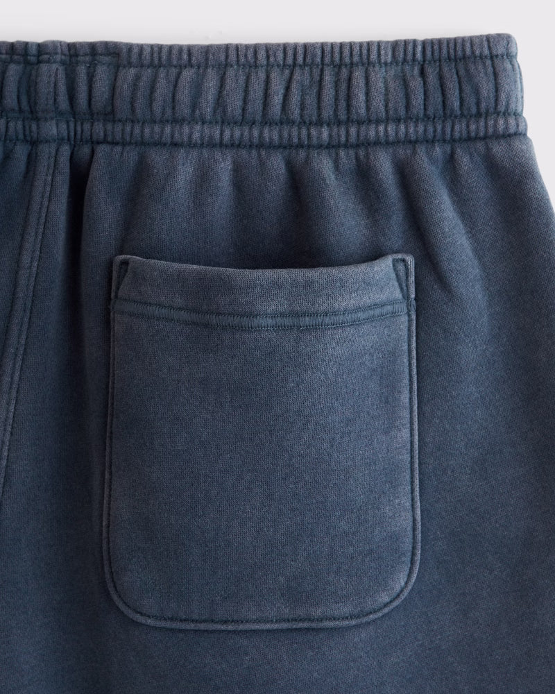 Abercrombie & Fitch - Essential Short