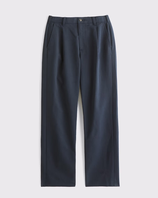 Abercrombie & Fitch - Relaxed Pleated Chino