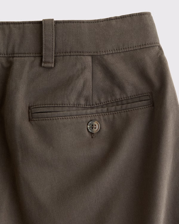 Abercrombie & Fitch - Relaxed Pleated Chino