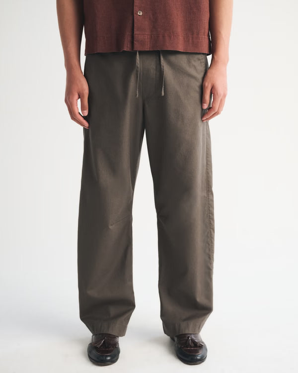 Abercrombie & Fitch - Pull-On Barrel Pant