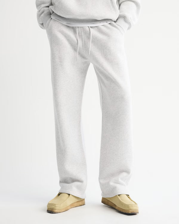 Abercrombie & Fitch - Essential Baggy Open-Hem Sweatpant