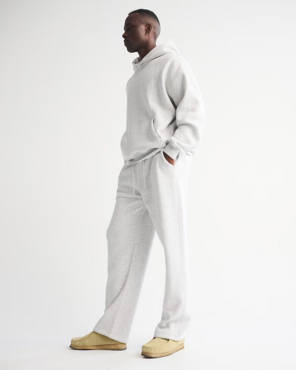 Abercrombie & Fitch - Essential Baggy Open-Hem Sweatpant