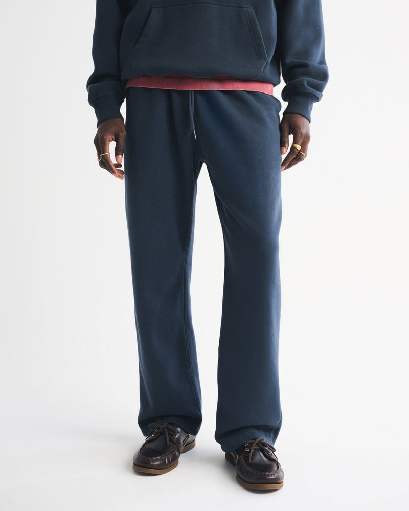 Abercrombie & Fitch - Essential Baggy Open-Hem Sweatpant