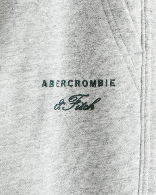 Abercrombie & Fitch - Essential Straight Open-Hem Sweatpant