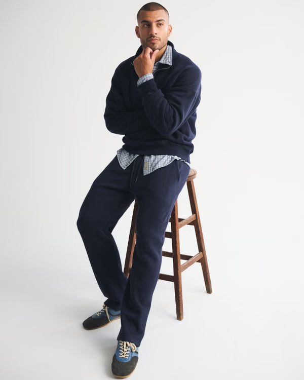Abercrombie & Fitch - Essential Straight Open-Hem Sweatpant