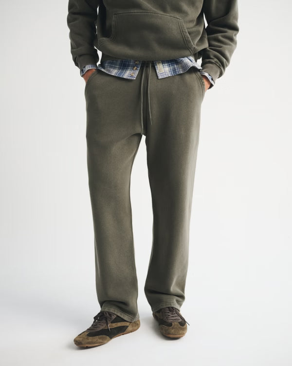Abercrombie & Fitch - Essential Straight Open-Hem Sweatpant