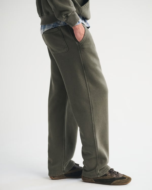 Abercrombie & Fitch - Essential Straight Open-Hem Sweatpant