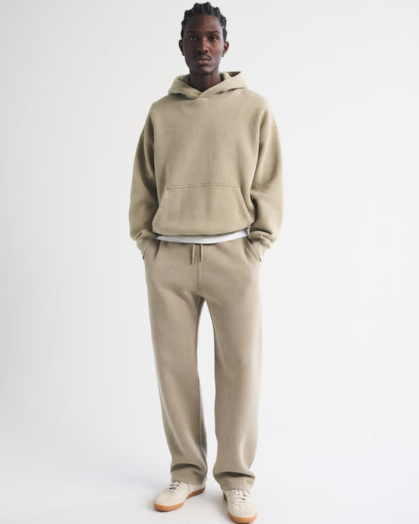 Abercrombie & Fitch - Essential Straight Open-Hem Sweatpant