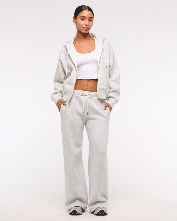Abercrombie & Fitch - High Rise Wide Leg Sunday Sweatpant