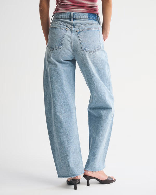 Abercrombie & Fitch - High Rise Barrel Jean