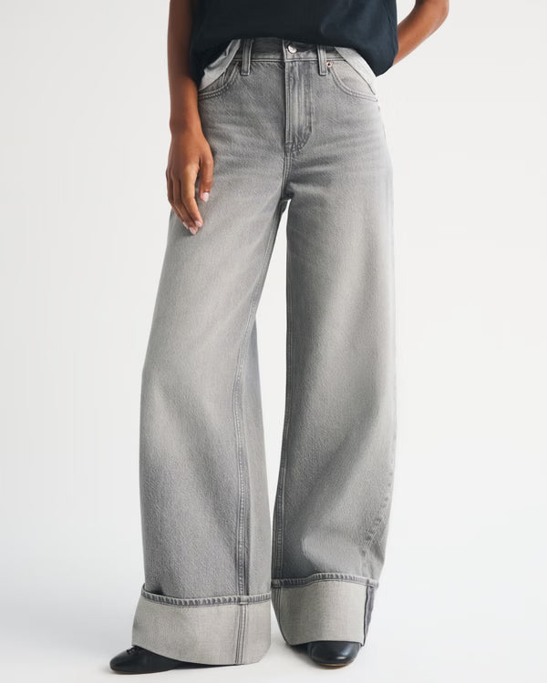 Abercrombie & Fitch - High Rise Wide Leg Jean