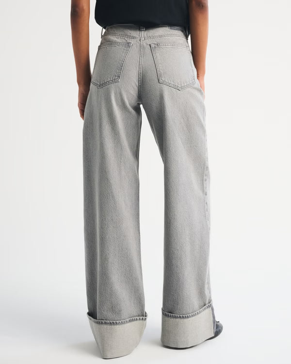 Abercrombie & Fitch - High Rise Wide Leg Jean