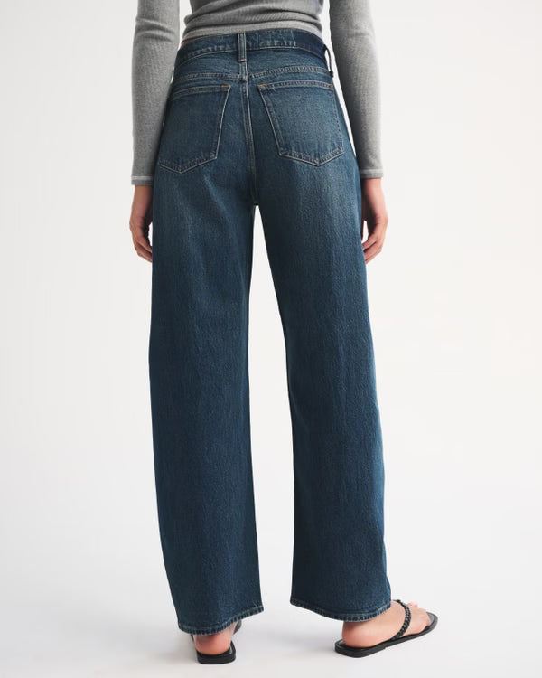 Abercrombie & Fitch - High Rise Barrel Jean
