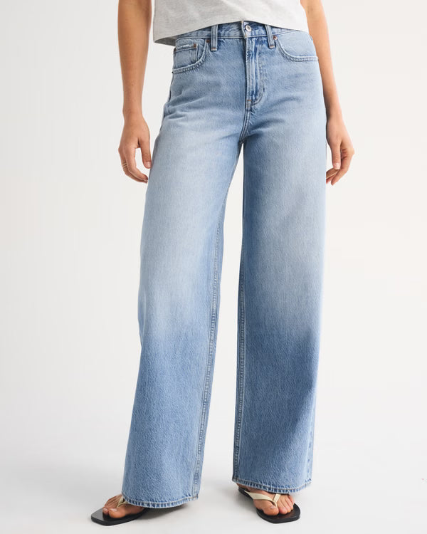 Abercrombie & Fitch - High Rise Wide Leg Jean