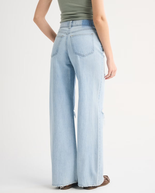 Abercrombie & Fitch - High Rise Wide Leg Jean