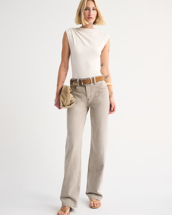 Abercrombie & Fitch - High Rise 90s Relaxed Jean