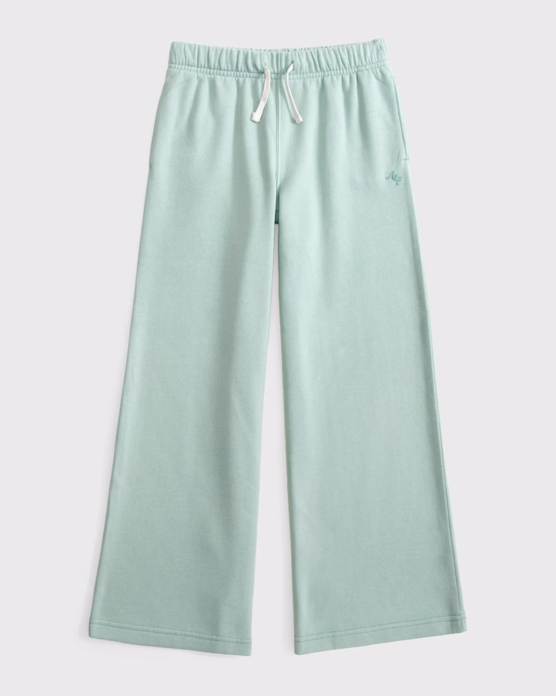 Abercrombie & Fitch - Essential Baggy Open-Hem Sweatpant