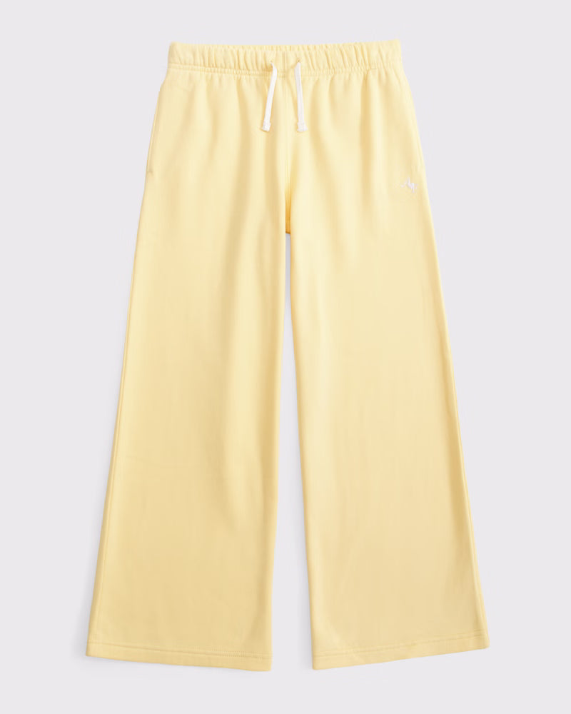 Abercrombie & Fitch - Essential Baggy Open-Hem Sweatpant