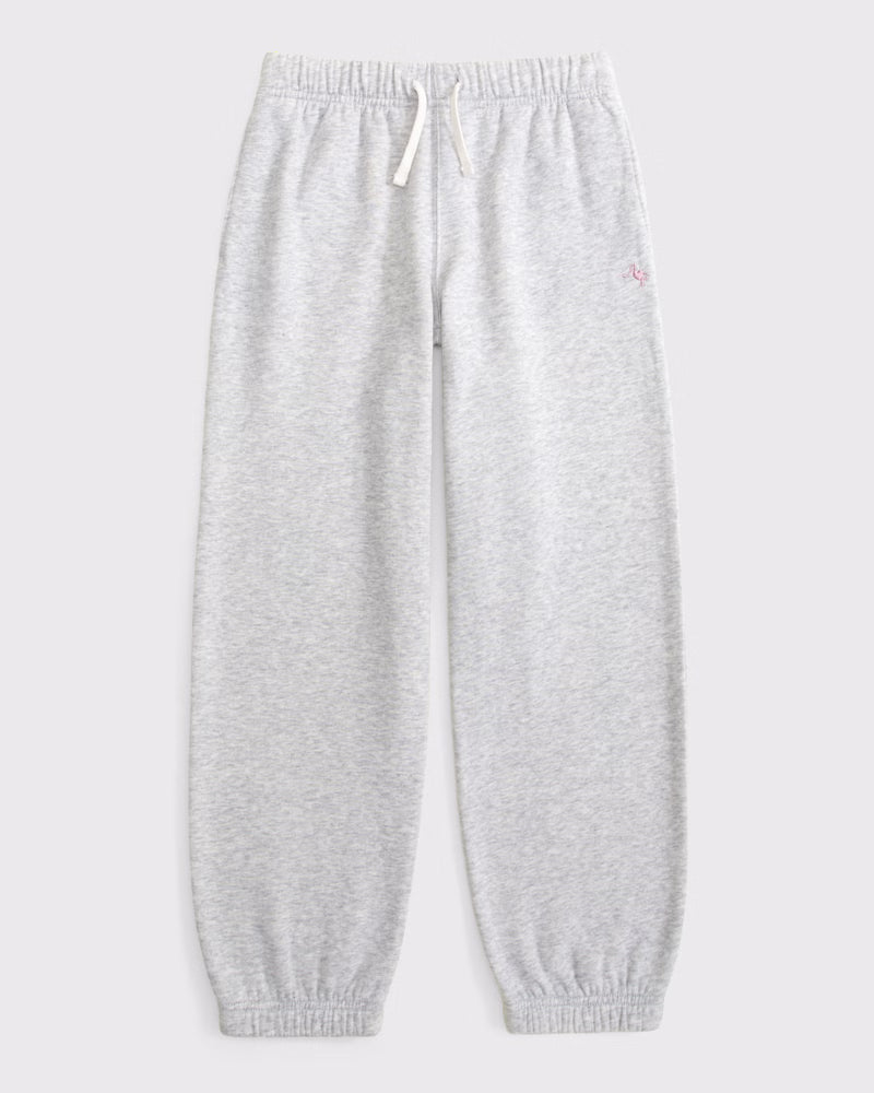 Abercrombie & Fitch - Essential Logo Baggy Jogger