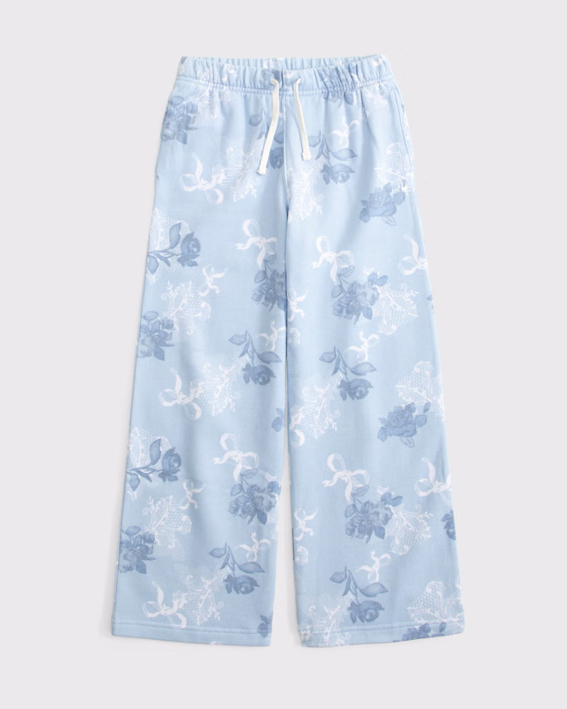 Abercrombie & Fitch - Essential Baggy Open-Hem Sweatpant