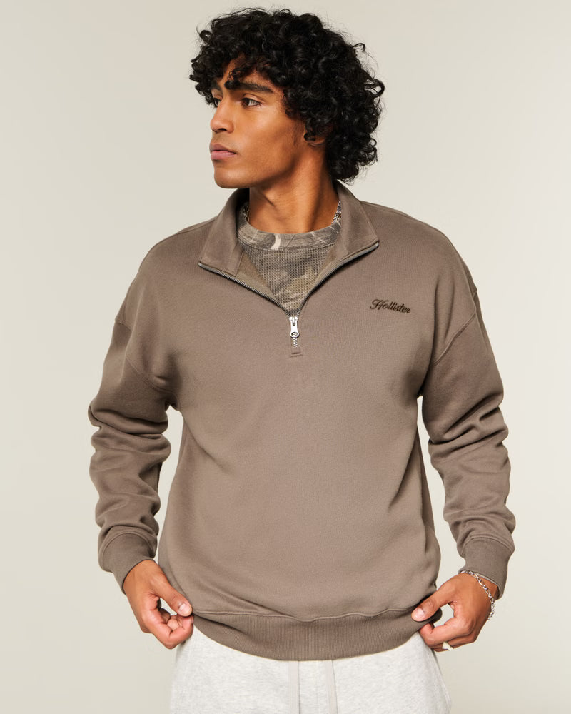 Hollister - Boxy Logo Quarter-Zip Sweatshirt