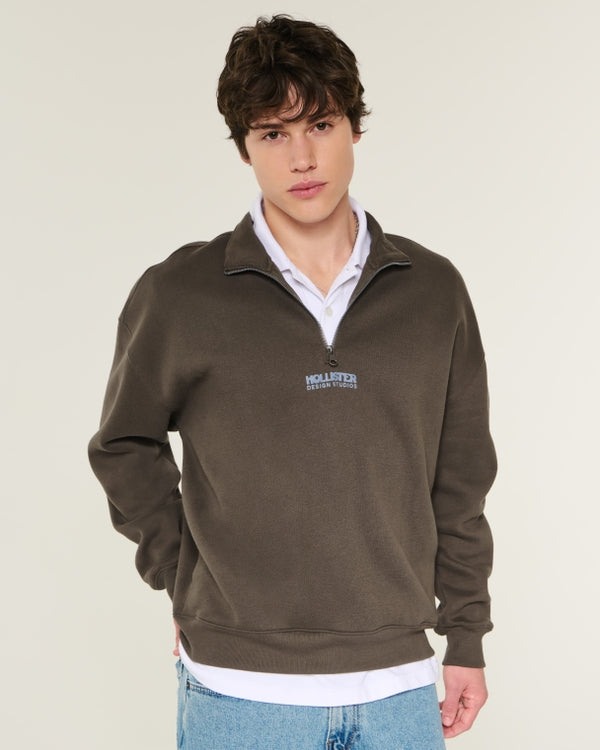 Hollister - Boxy Quarter-Zip Logo Graphic Sweatshirt