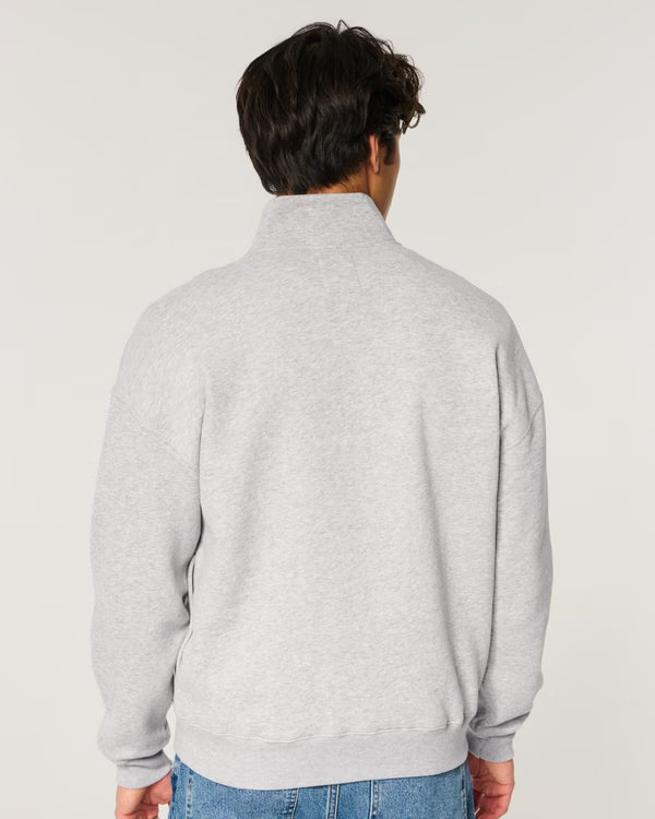 Hollister - Quarter-Zip Arsenal F.C. Graphic Sweatshirt