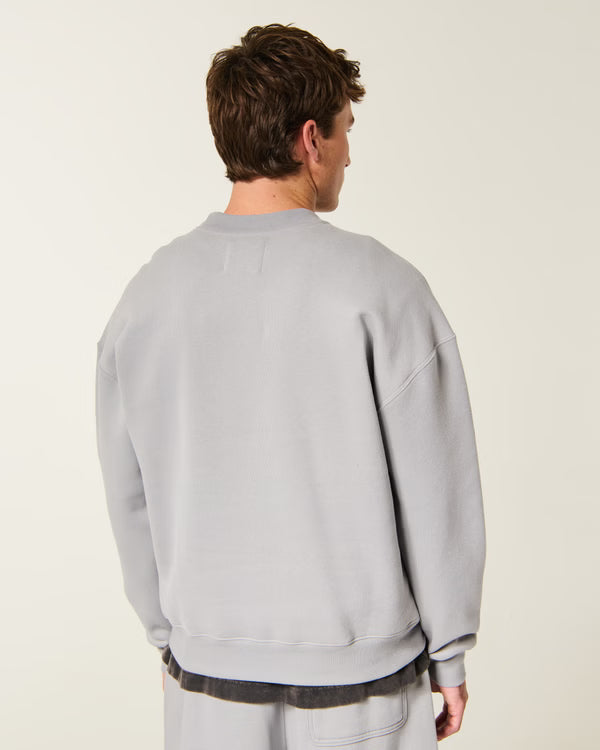 Hollister - Feel Good Boxy Crew Sweatshirt