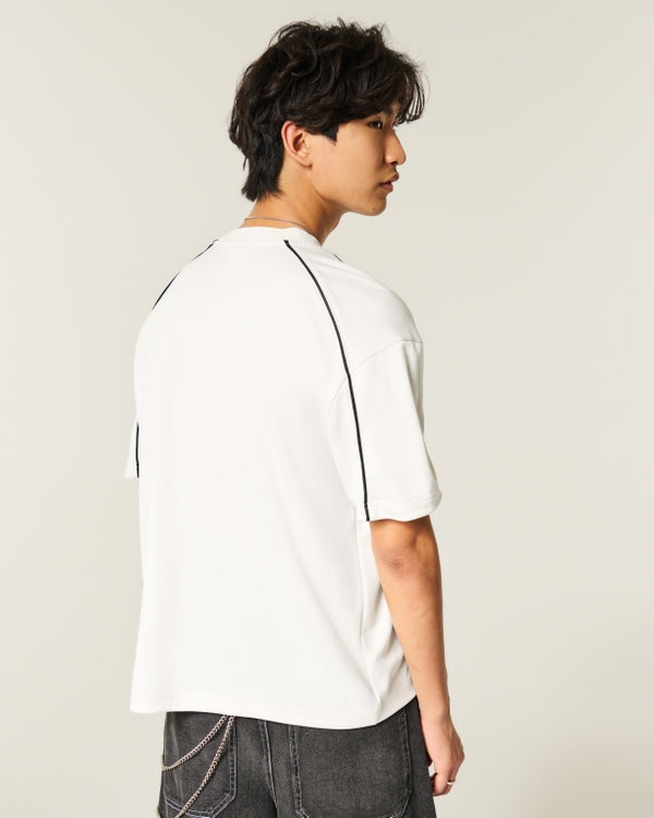 Hollister - Boxy Volkswagen Graphic Soccer Jersey