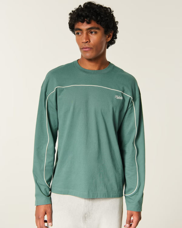 Hollister - Boxy Heavyweight Piping Logo Crew T-Shirt
