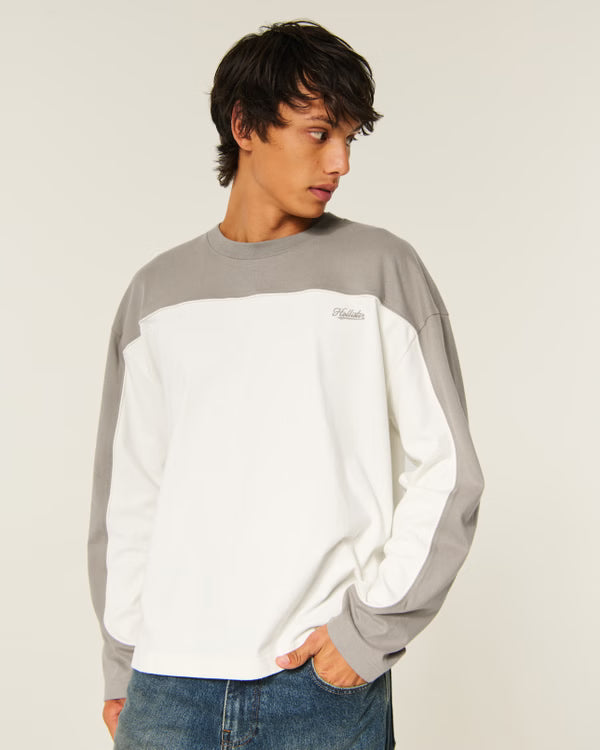 Hollister - Boxy Heavyweight Piping Logo Crew T-Shirt