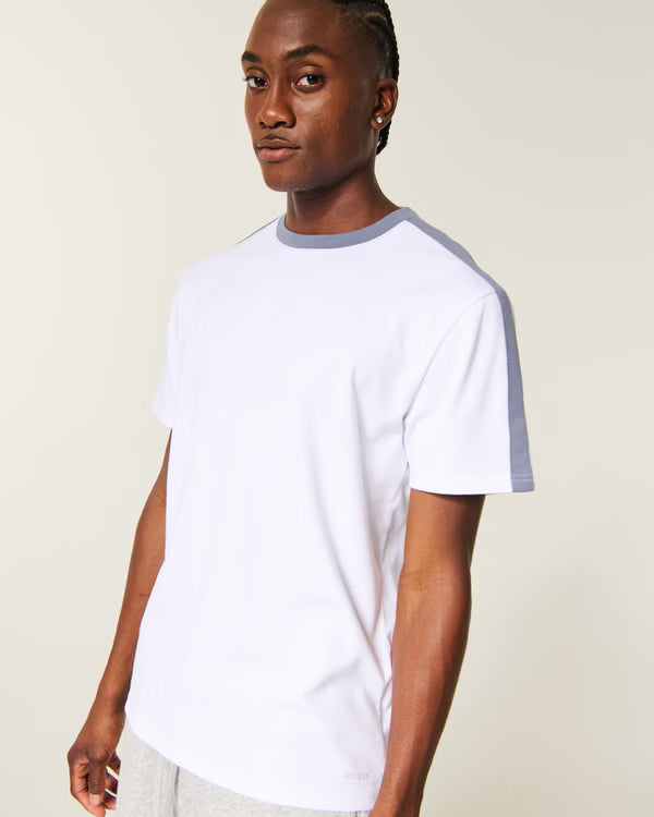 Hollister - Relaxed Everyday Tee
