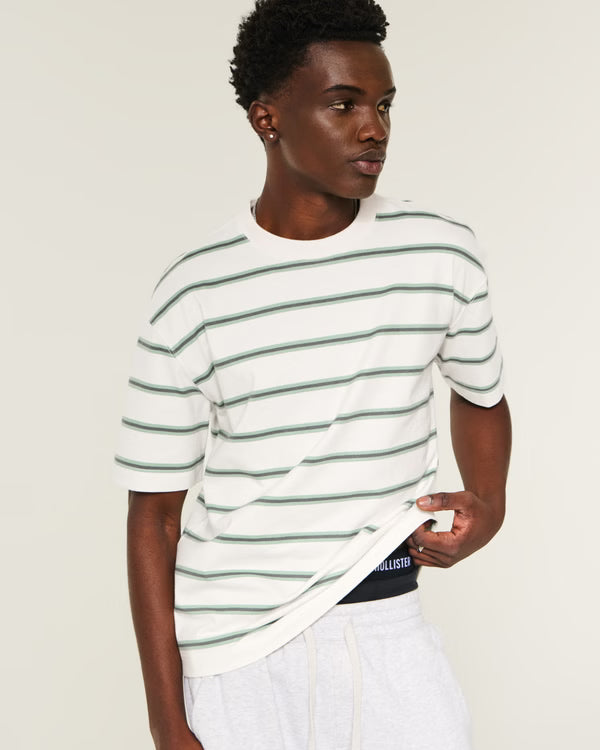 Hollister - Boxy Heavyweight Logo Crew T-Shirt