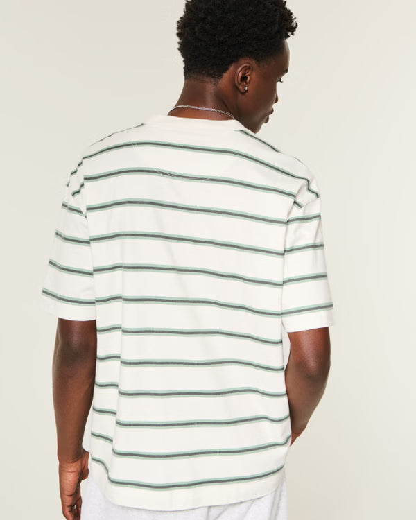 Hollister - Boxy Heavyweight Logo Crew T-Shirt