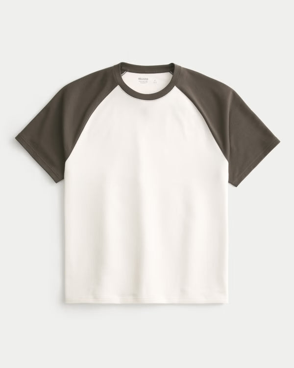 Hollister - Relaxed Everyday Tee