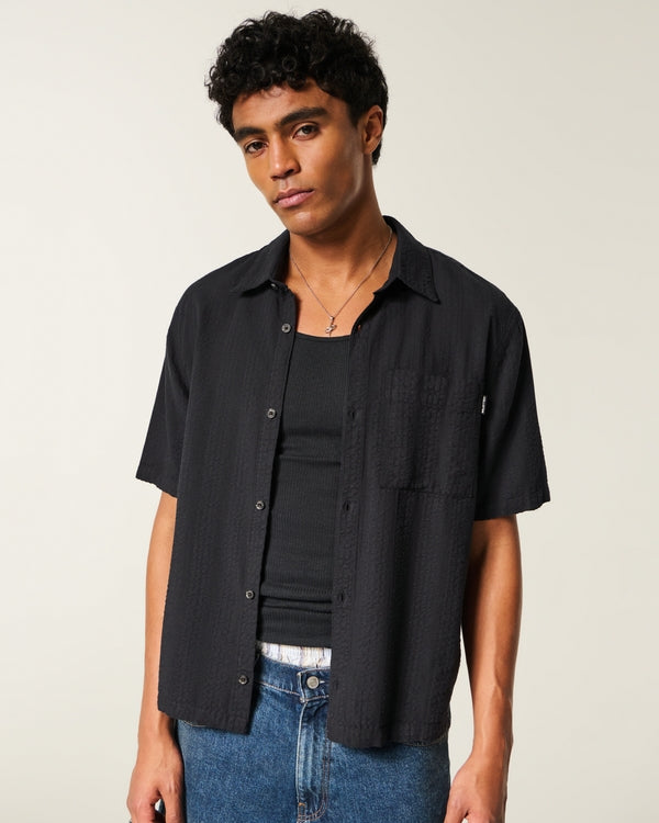 Hollister - Boxy Short-Sleeve Seersucker Shirt