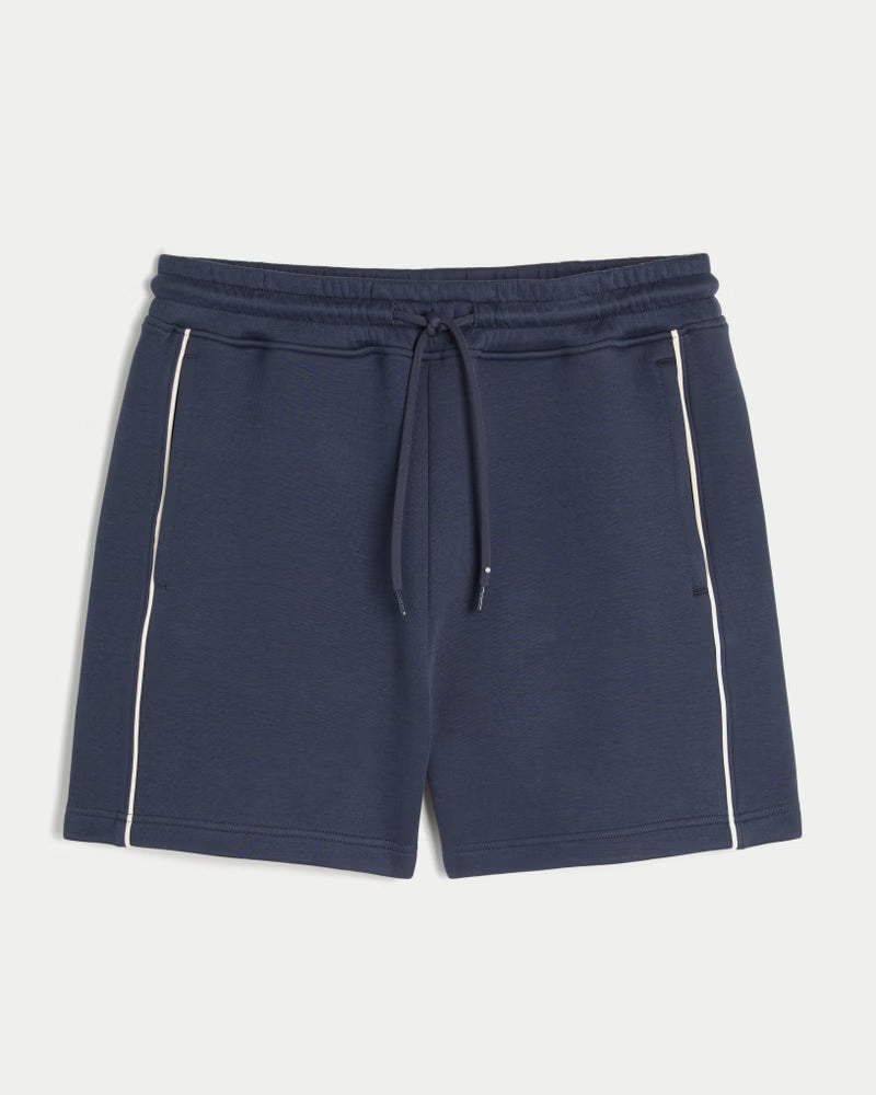 Hollister - Above-the-Knee Everyday Cooling Fleece Shorts