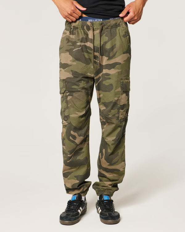 Hollister - Loose Camo Twill Cargo Joggers